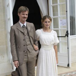 Amaia Salamanca y Eloy Azorín en 'Gran Hotel'
