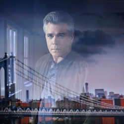 Ray Liotta es Matt Wozniak en 'Shades of Blue'
