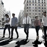 El equipo de 'El intermedio' caminando por las calles de Madrid en el año 2014
