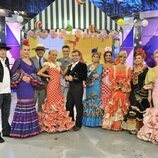 Posado de 'Sálvame' para su primer aniversario