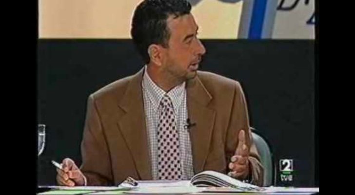Garci, cigarrillo en mano en 'Qué grande es el cine'